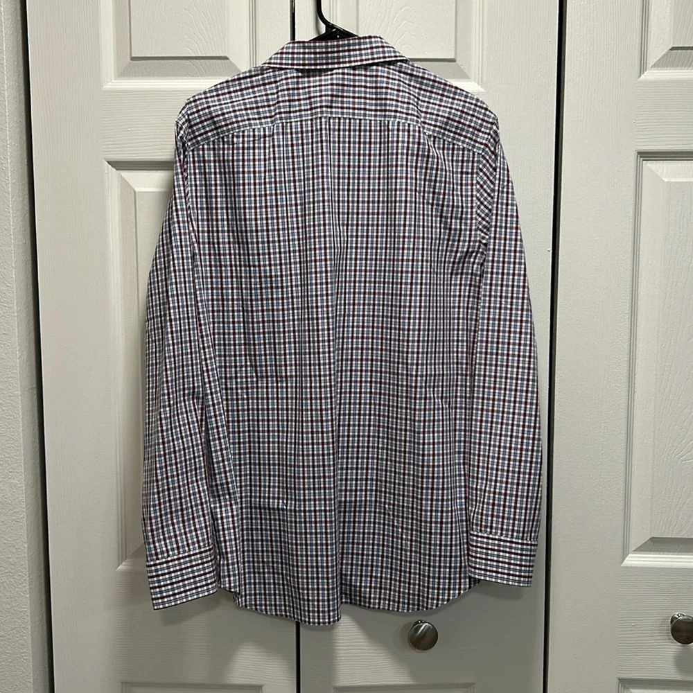 Banana Republic Non-Iron Standard Fit Red and Blue Plaid Long Sleeve Button-Up M